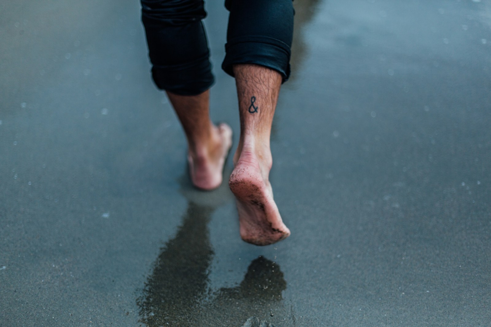 Chaussures pour Pieds Larges et Gonflés : Le Guide Complet pour Trouver le Confort Absolu