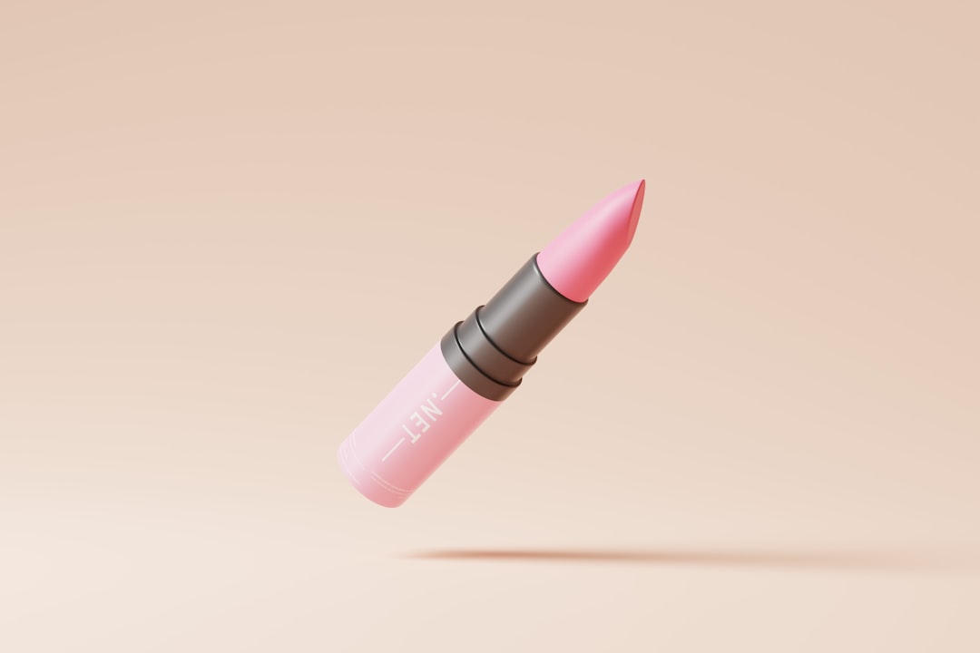 Comment faire tenir le rouge à lèvres : astuces infaillibles pour une tenue parfaite