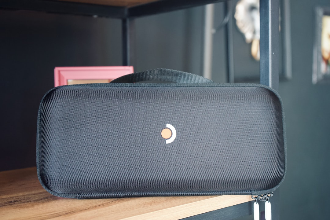 à quelle hauteur porter un sac en bandoulière femme​ 2