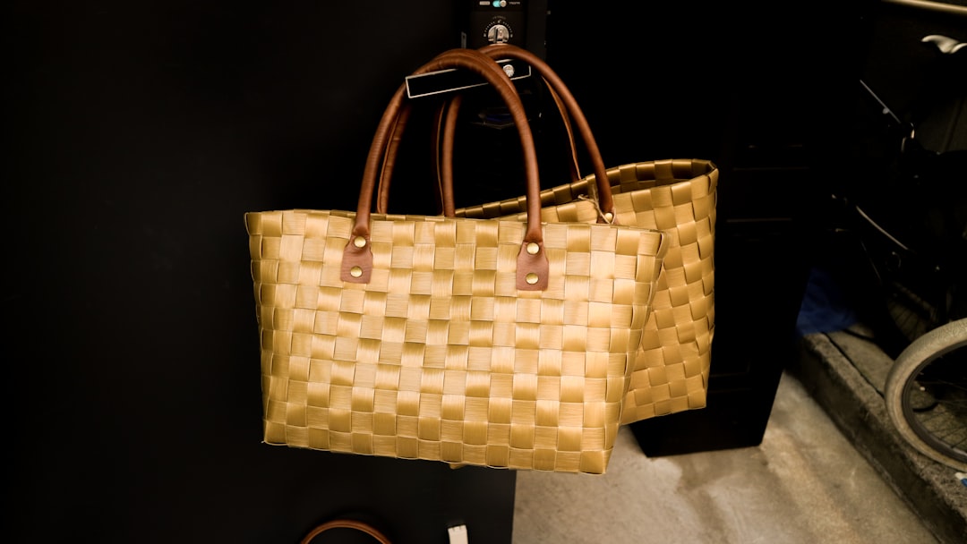 Quelles sont les grandes marques de sac à main et comment les reconnaître en 2025 ?